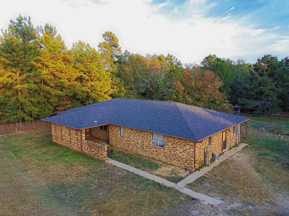 6138 Whitehurst Dr, Longview, TX 75602