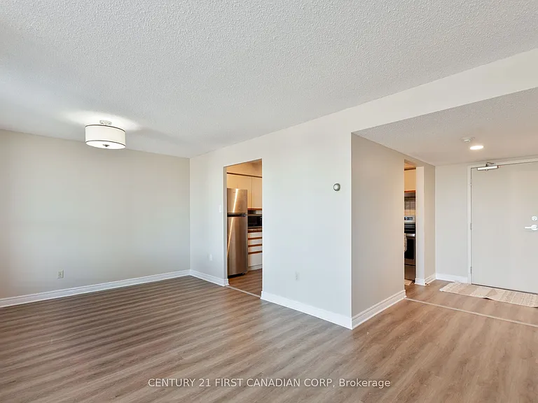 600 Talbot St #412 — Photo 28