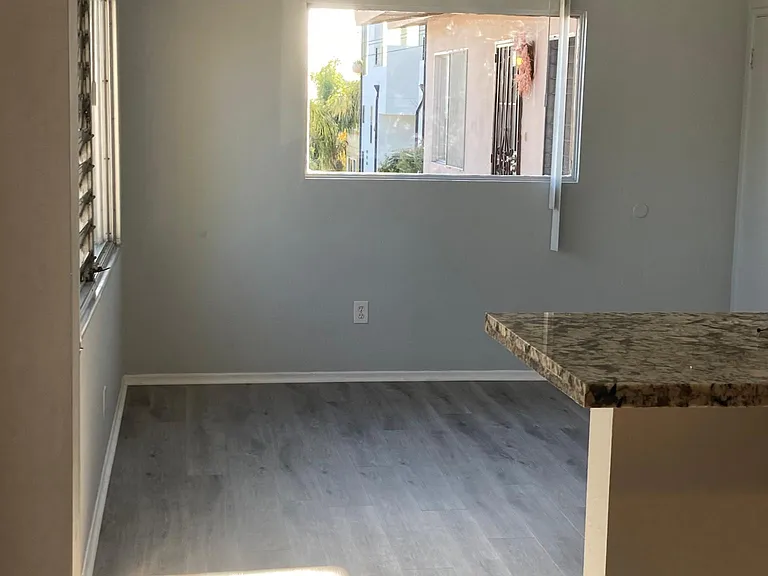 1237 Hueneme St — Photo 7
