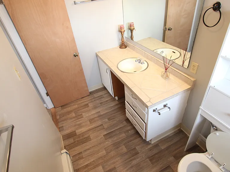 1425 Bunting Ave — Photo 30