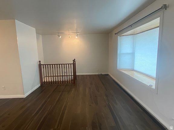 3rd image of 315 Giraud Ave