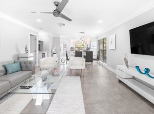 9187 Norte Lago APT 5B, Boca Raton, FL 33428