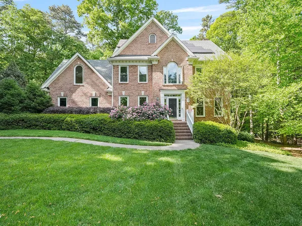 832 Tadlock Dr, Raleigh, NC 27614