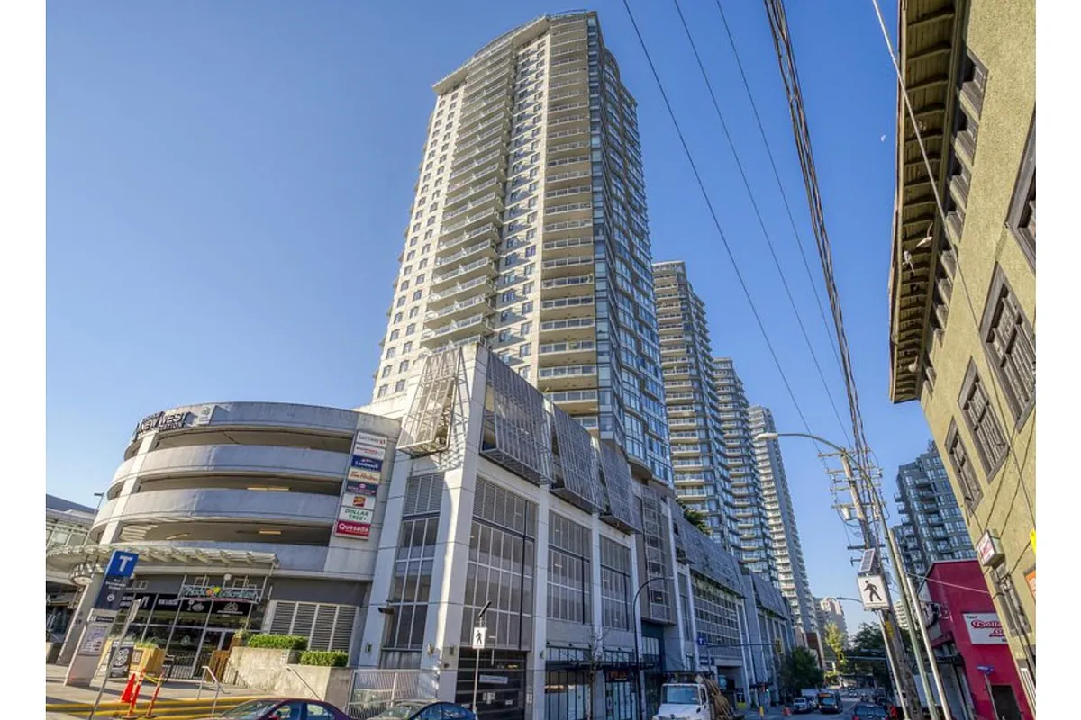 Building Photo - 888 Carnarvon St #3210