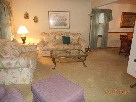 2nd image of 717 Gardenia Ln