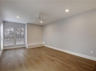 909 Reinli St APT 122, Austin, TX 78751