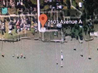 2601 Avenue A, San Leon, TX 77539