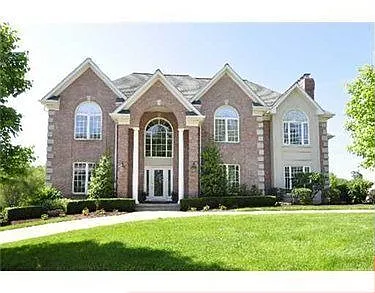 472 Four Lakes Dr photo 1