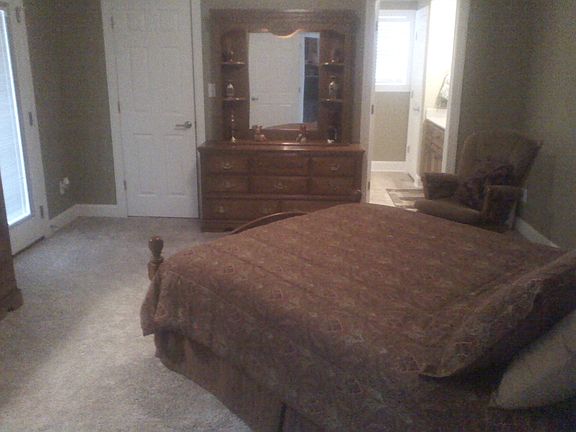 2nd BR, bath, and closet