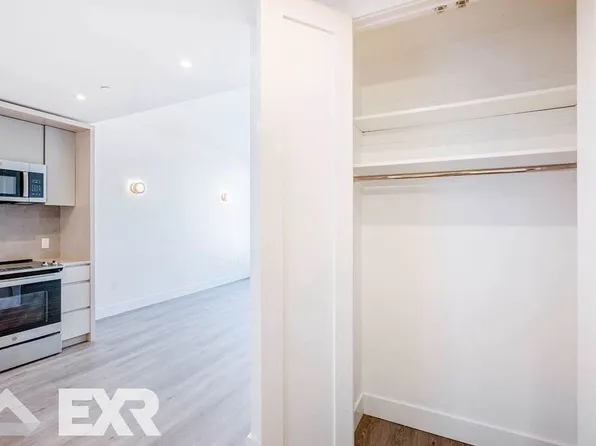 210 Clarkson Avenue image 5 of 18