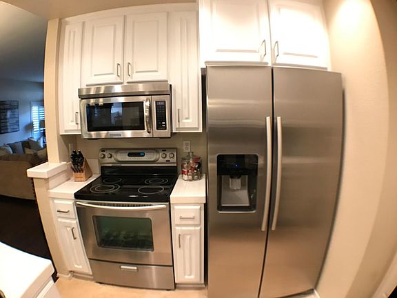 3rd image of 304 Villa Point Dr