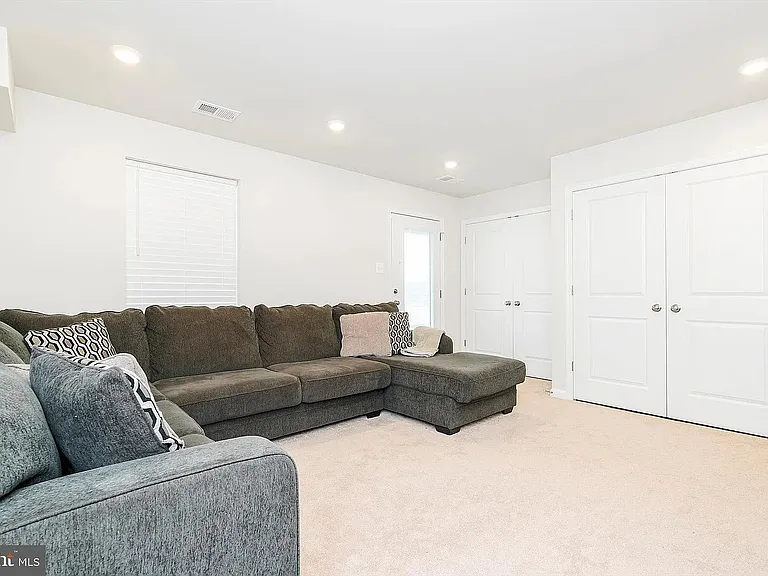 44 Stembogan Ct — Photo 8
