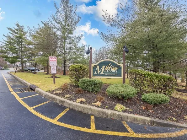 462 E Crooked Hill Road, Pearl River, NY 10965