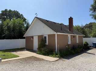 301 1/2 Ottawa St, Morris, IL 60450