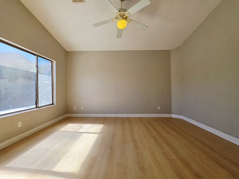 7724 Pacific Rim Ct — Photo 17