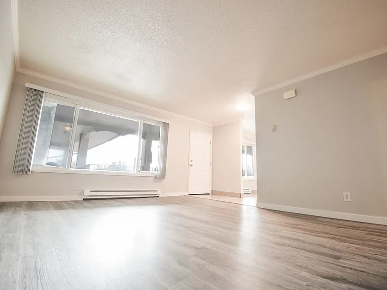Vista Hills Apartments — Photo 2