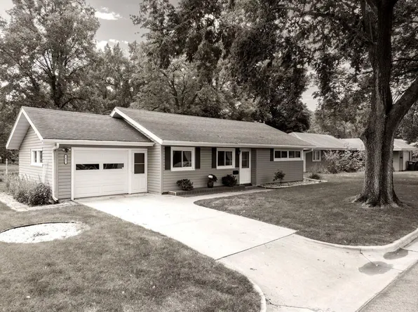 1426 Graham Ct SE, Rochester, MN 55904