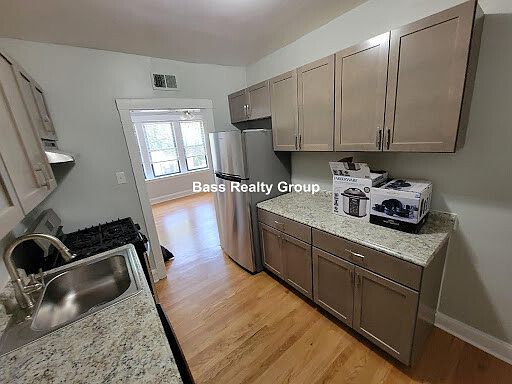 2nd image of 7002 N Paulina St APT 1