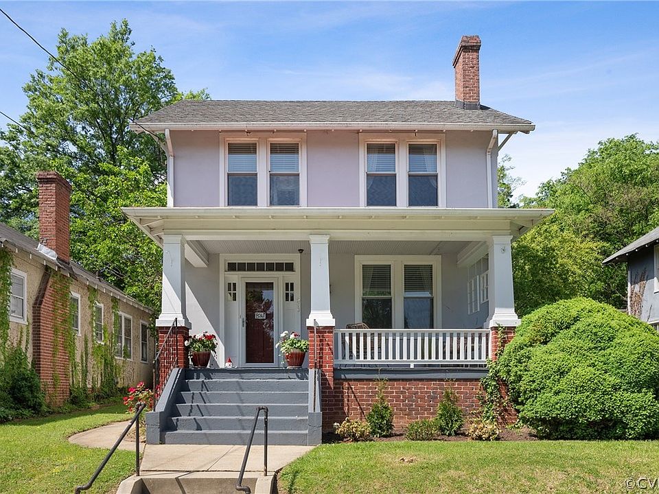 1st image of 210 W 30th St