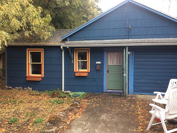 3912 NE 9th