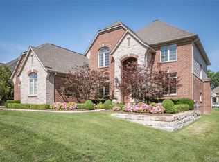 55712 Glenbrooke Dr, Shelby Township, MI 48316