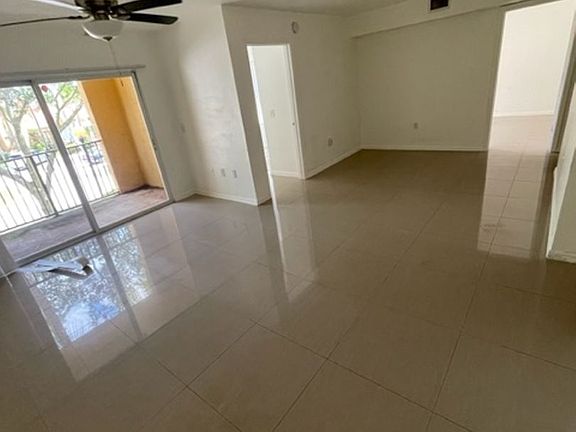 3rd image of 4271 San Marino Blvd APT 206
