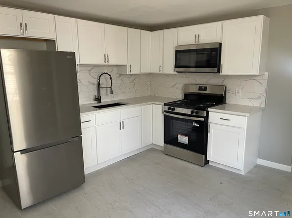 172 North St #1, Bristol, CT 06010