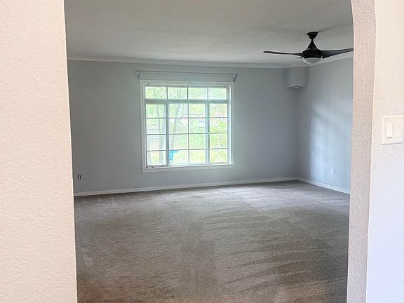 3rd image of 503 Lynoak St