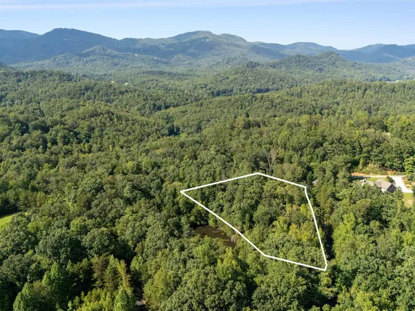 207 Luberon Ln, Travelers Rest, SC 29690