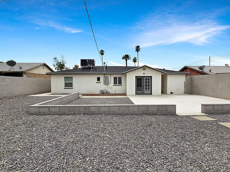 1216 E Desert Park Ln — Photo 27