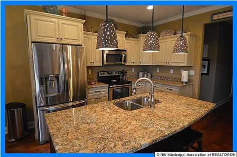 2nd image of 6838 Dakota Cir N