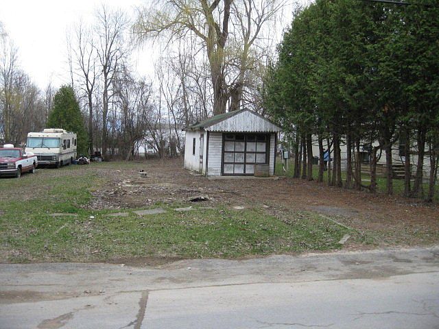 2nd image of 19 Sorrell Ave
