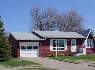 2224 E 1st St, Fremont, NE 68025