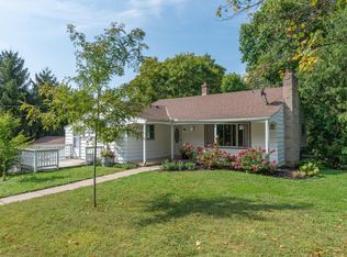 1601 Finch Ln, Mound, MN 55364