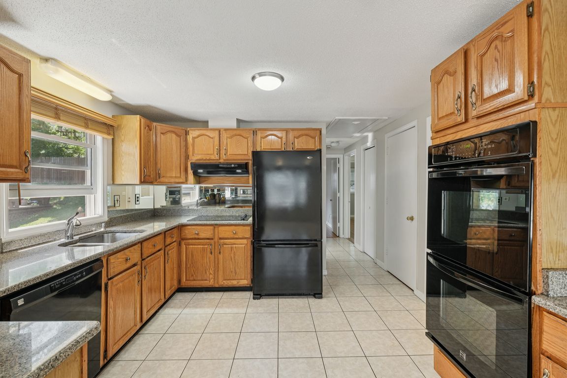 next background image