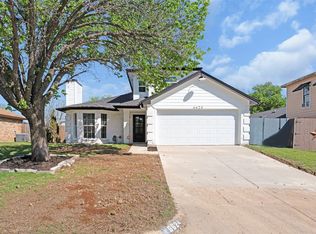 6624 Roxanne Way, Fort Worth, TX 76135