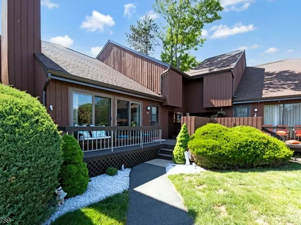 59 Taurus Dr 2D #2D, Hillsborough Twp., NJ 08844