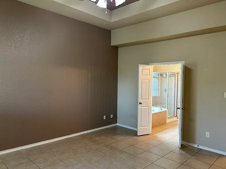 6207 Palmetto Way — Photo 10
