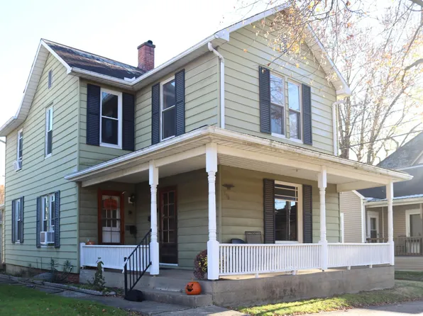 210 Montgomery St #210, Marietta, OH 45750