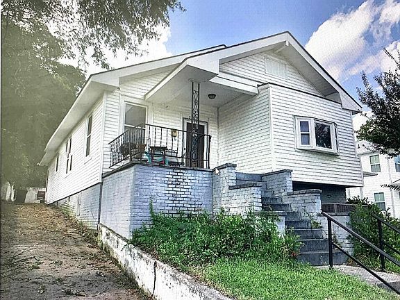 2nd image of 2313 Greene St