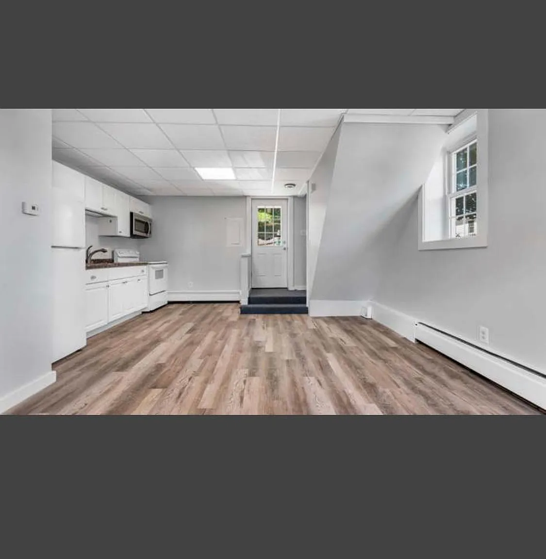 324 Elm St — Photo 1