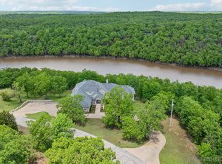 238 Keypoint Dr, Sand Springs, OK 74063