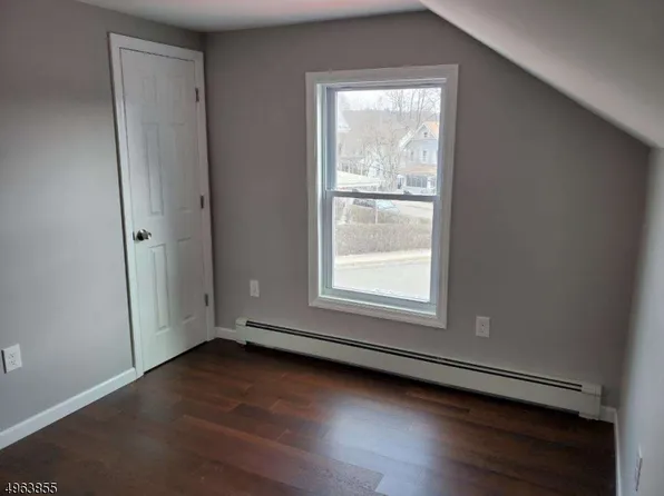 110 Mount Hope Ave, Dover, NJ 07801