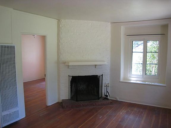 5th image of 312 W Aliso St APT B