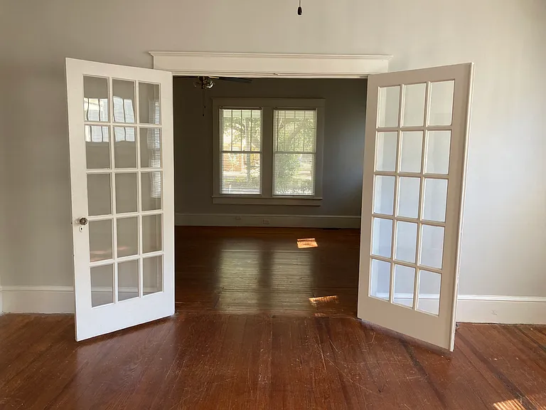 914 Bonham Ave — Photo 12
