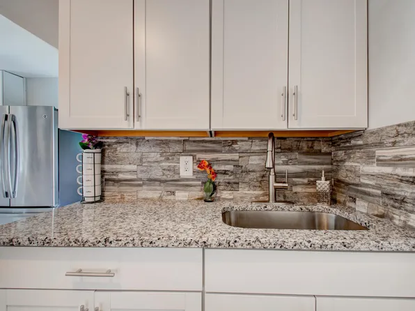 16 Harrison Ave, Wallingford, CT 06492