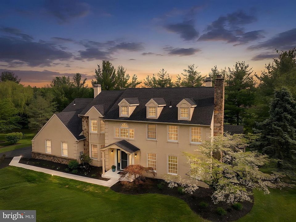 1st image of 9 Riverstone Cir