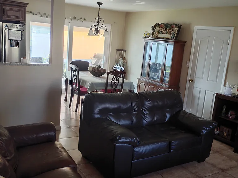1751 Kenilworth Dr — Photo 12