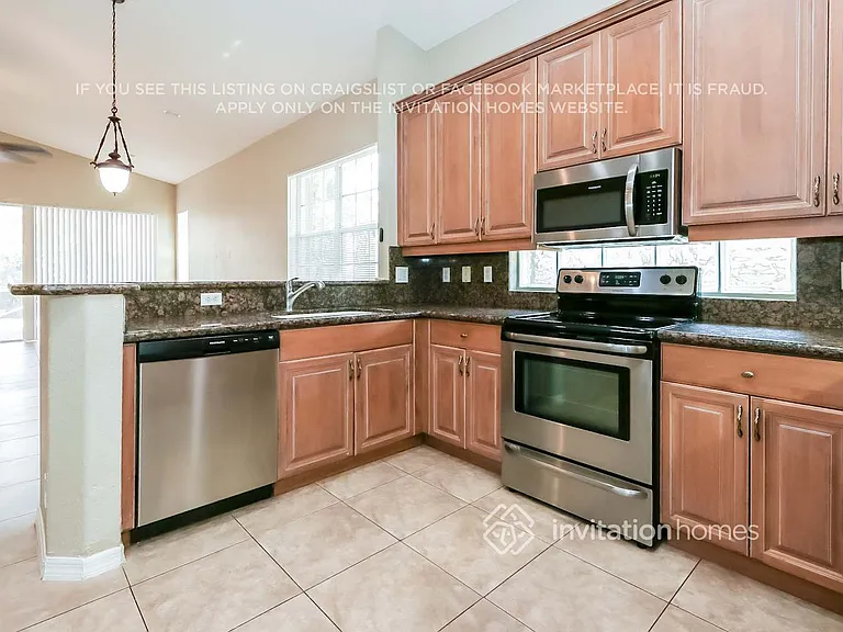 2455 Sandy Cay — Photo 7