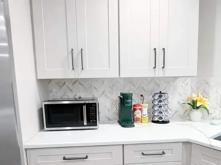 6357 Spanish Main Dr — Photo 11